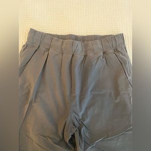 Lululemon loose fit sweatpants